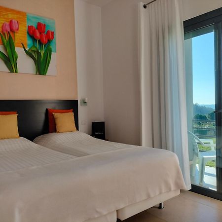 Casa Ceedina Bed And Breakfast & Beauty Batalha Exteriör bild