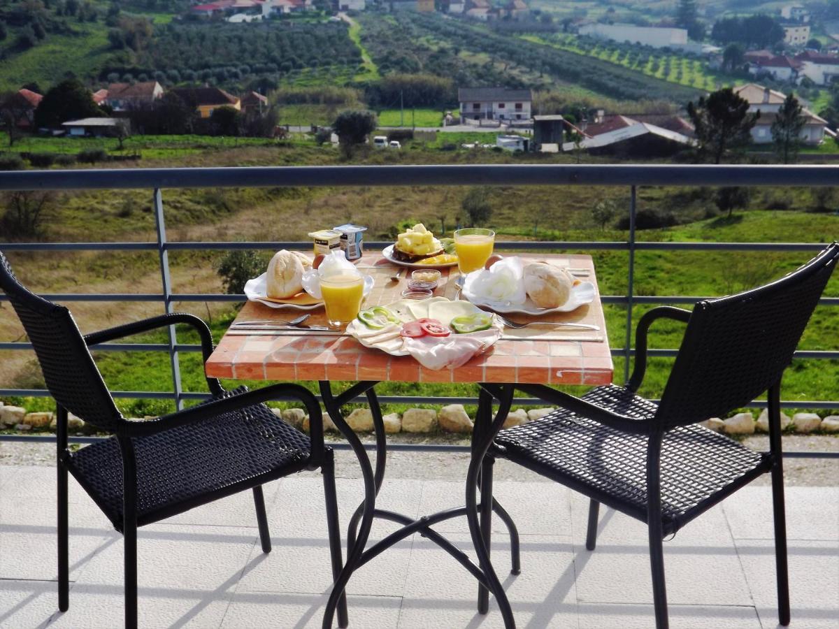 Casa Ceedina Bed And Breakfast & Beauty Batalha Exteriör bild
